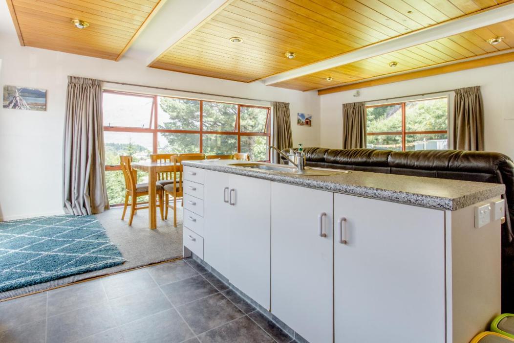 Hot Tub And Views Over Central Queenstown - Entire Holiday House Esterno foto